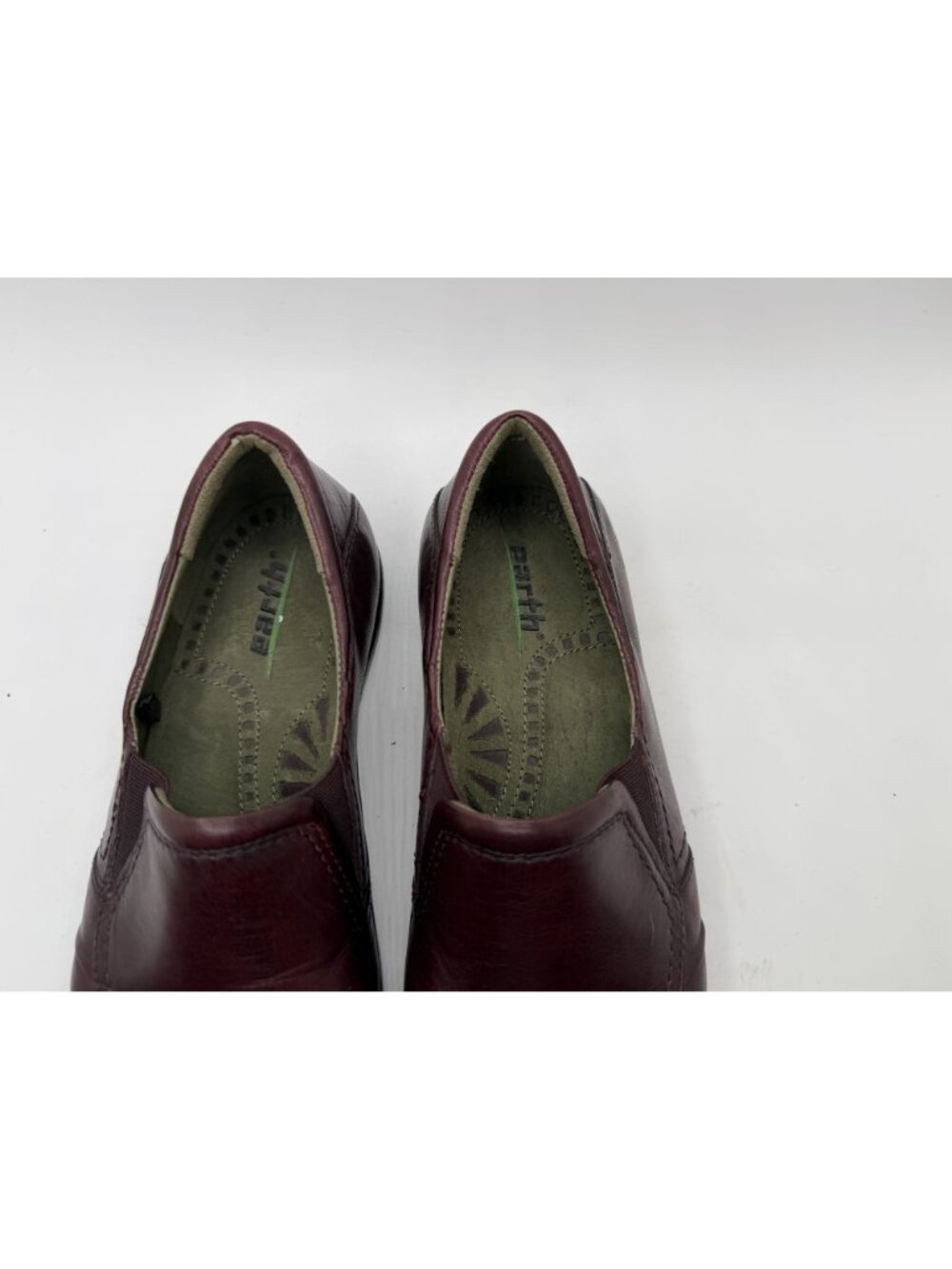 Earth Origins Loafers Women Size 5B Leather Plum Preppy Minimalist Work Shoes - Picture 4 of 13